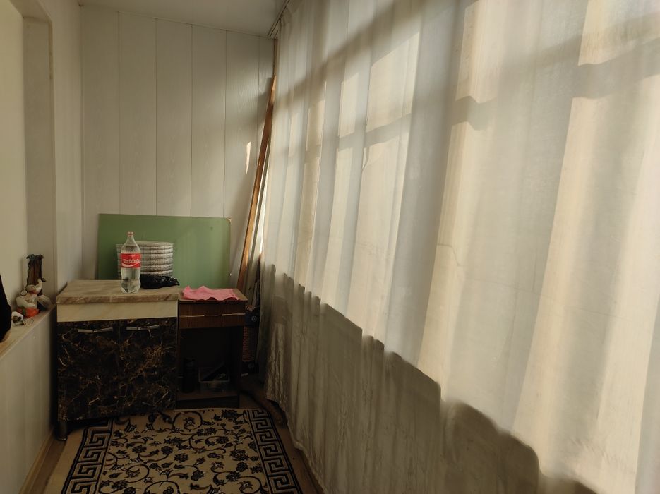 Зангиота тумани "Мясокомбинат" домларида ижарага квартира бор. Арзон.