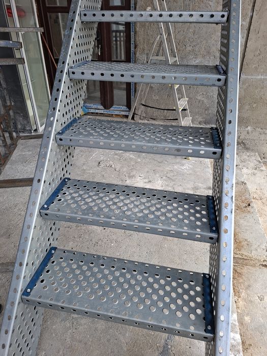 scarii metalice zincate exterioare și pentru incendii , platforme, pod