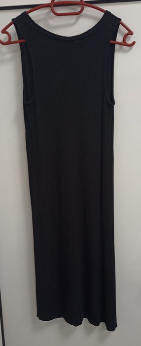 Bershka асиметричен дамски топ