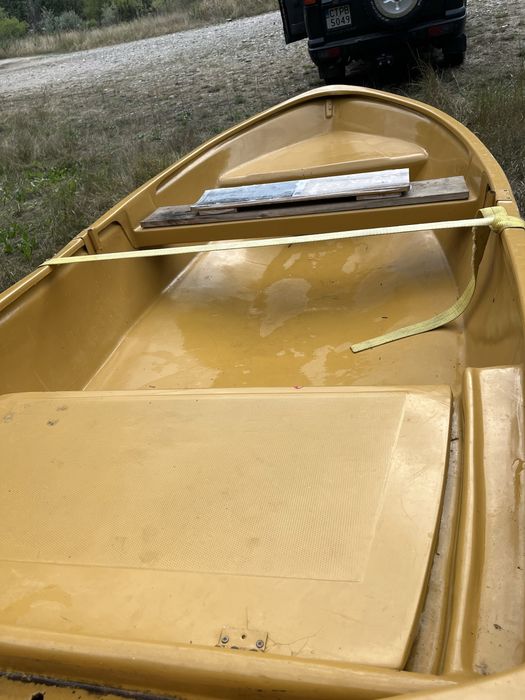 Рибарска лодка много лека