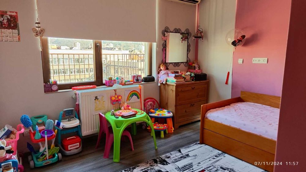 Продава се Тристаен апартамент в Благоевград, Освобождение - 166 кв.м за 1575 €/кв.м - Снимка #3