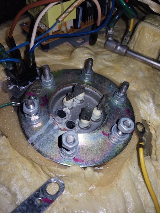 Ремонт, установка водонагревателей.