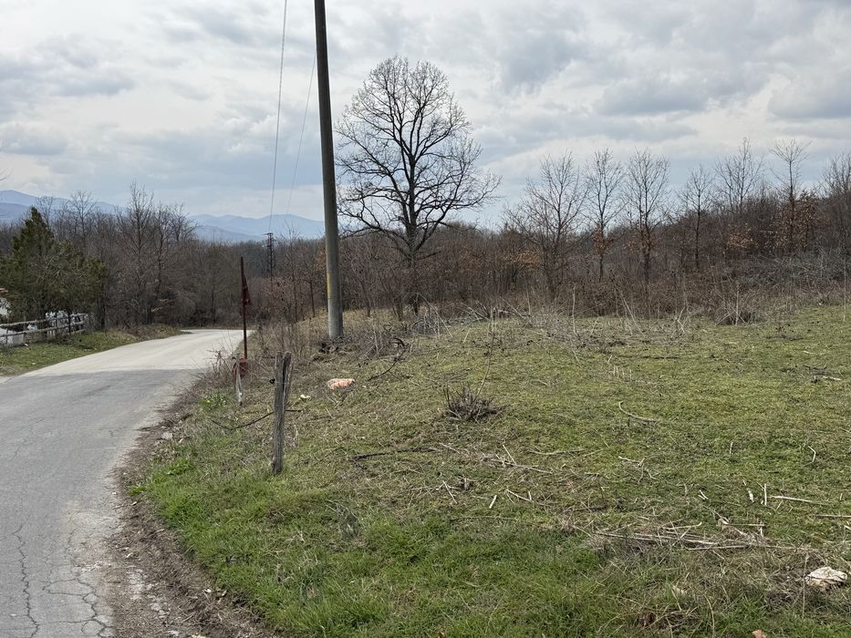 Земеделска земя за продажба село Голяма Желязна общ. Троян