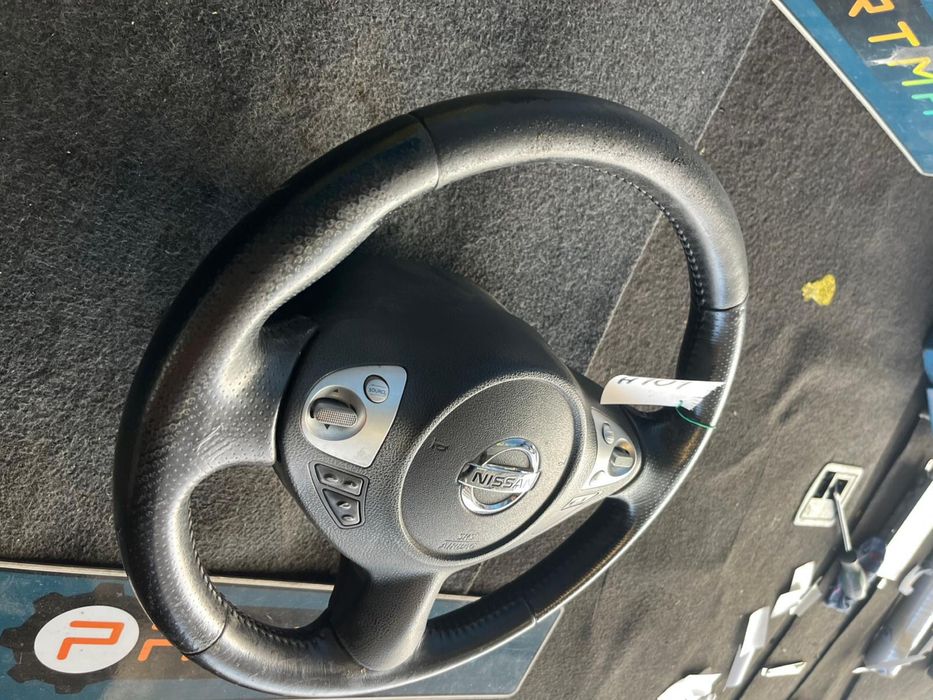 Кожен волан с Airbag за Nissan Juke ном 101