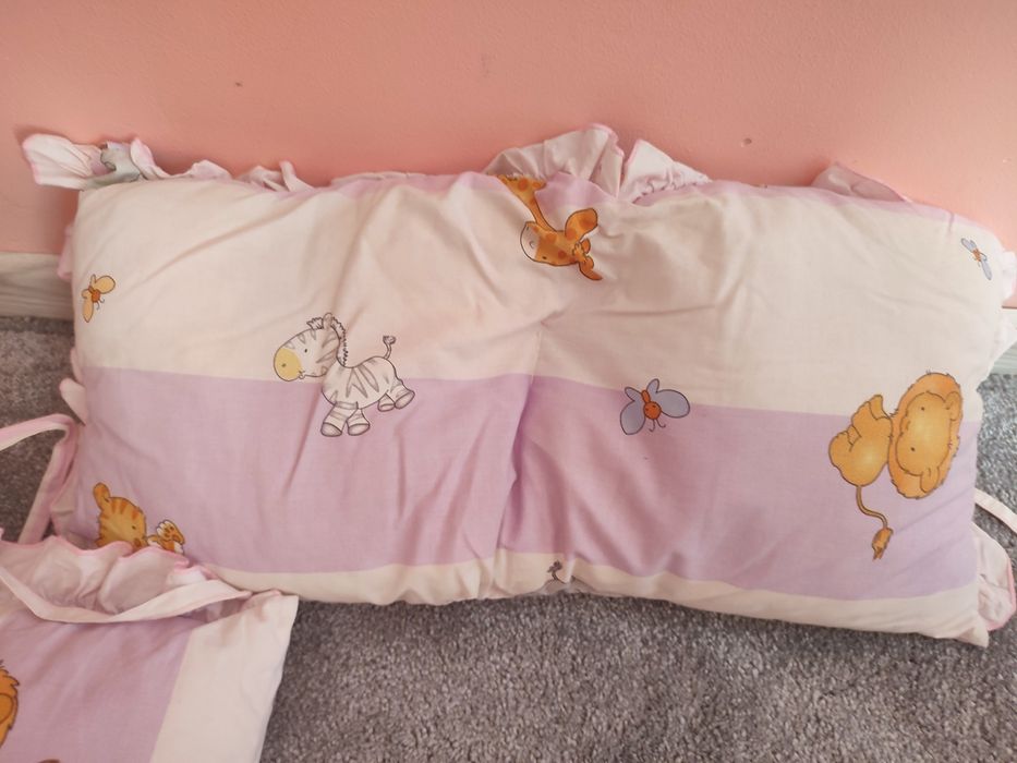 Обиколници бебешко легло