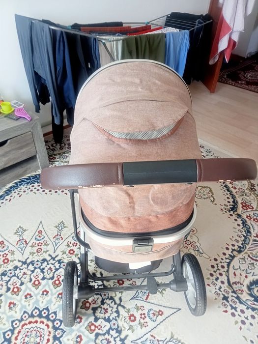 Продам детскую коляску