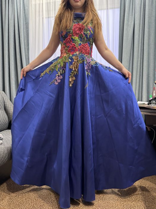 Платье на вечер.