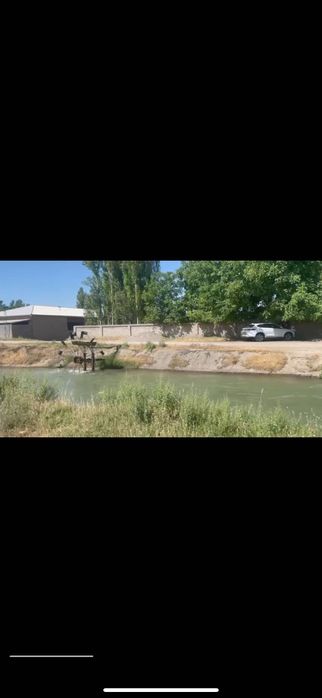 Янгибозорда  ер сотилади 5,8 сотих СРОЧНО!