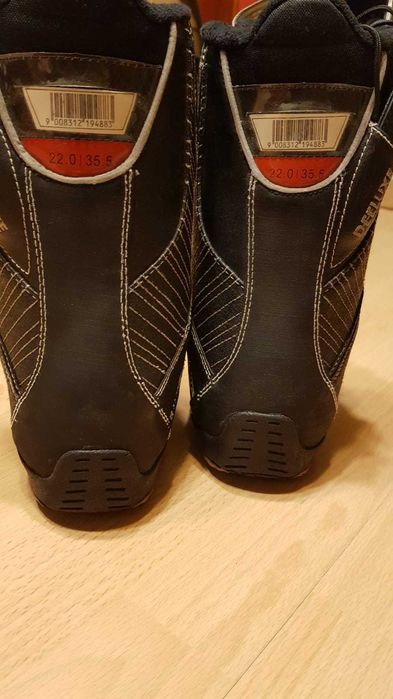 Booti 34-35 si legaturi Flow snowboard copii - stare foarte buna