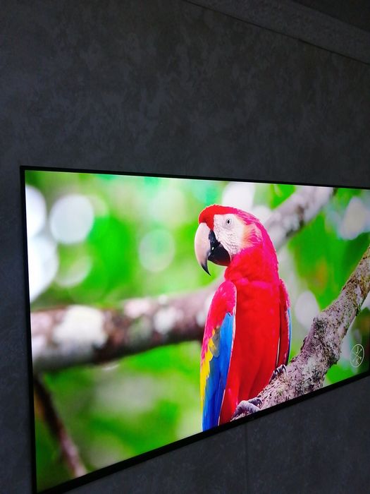 Продам смарт телевизор LG новый