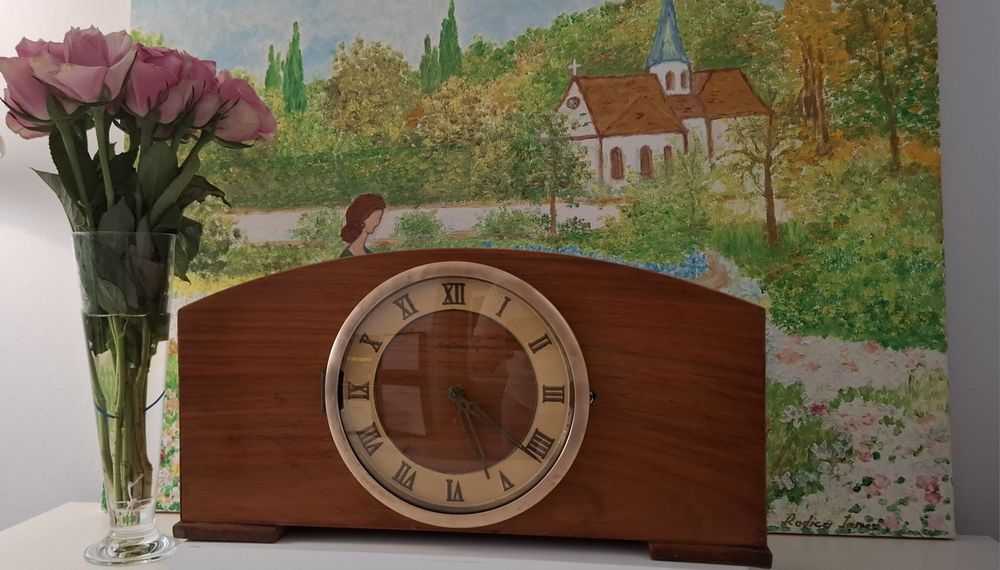 Ceas de birou vintage Vladimir din lemn – Sovietic, anii 1960!