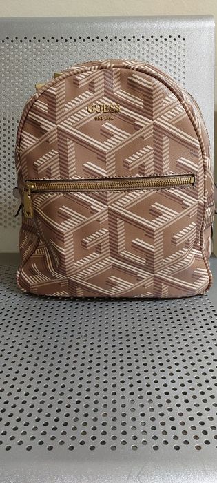 Дамска Раница Guess