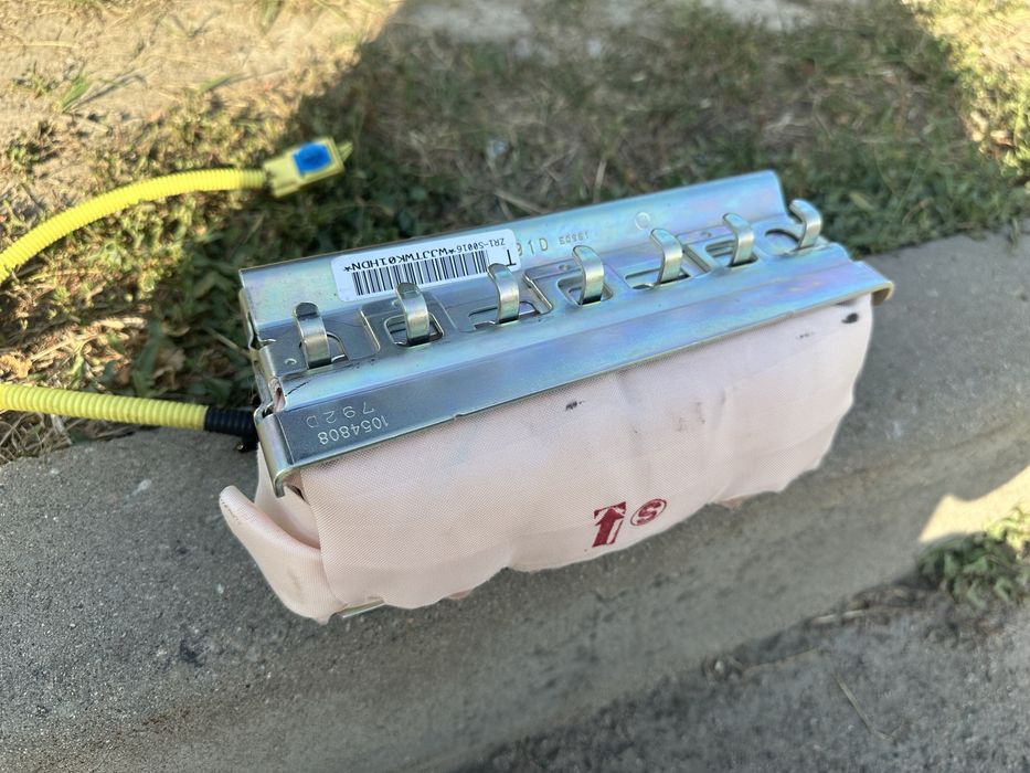 Прдушка безопасности Subaru impreza 2011