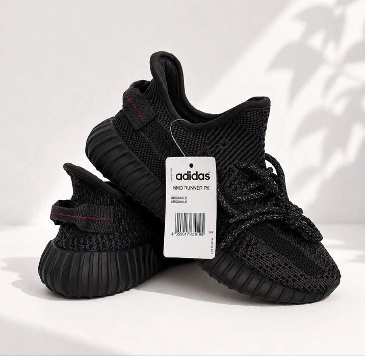 Adidasi Yeezy 350 v2 black angelic (36,38)