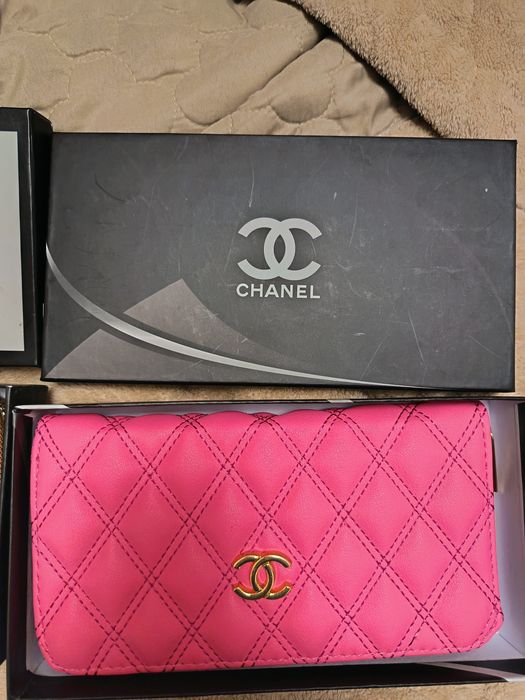 Portofele la cutie de dama