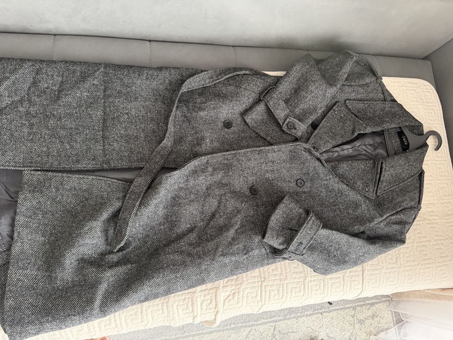 Продам пальто весений