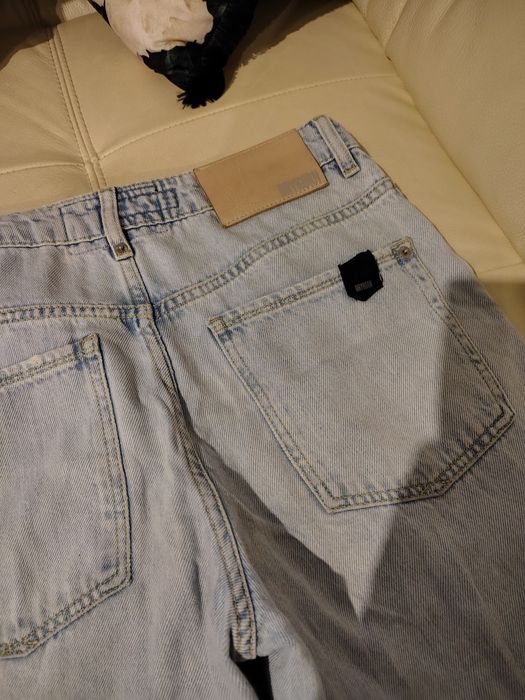 Разпродажба дънки 27