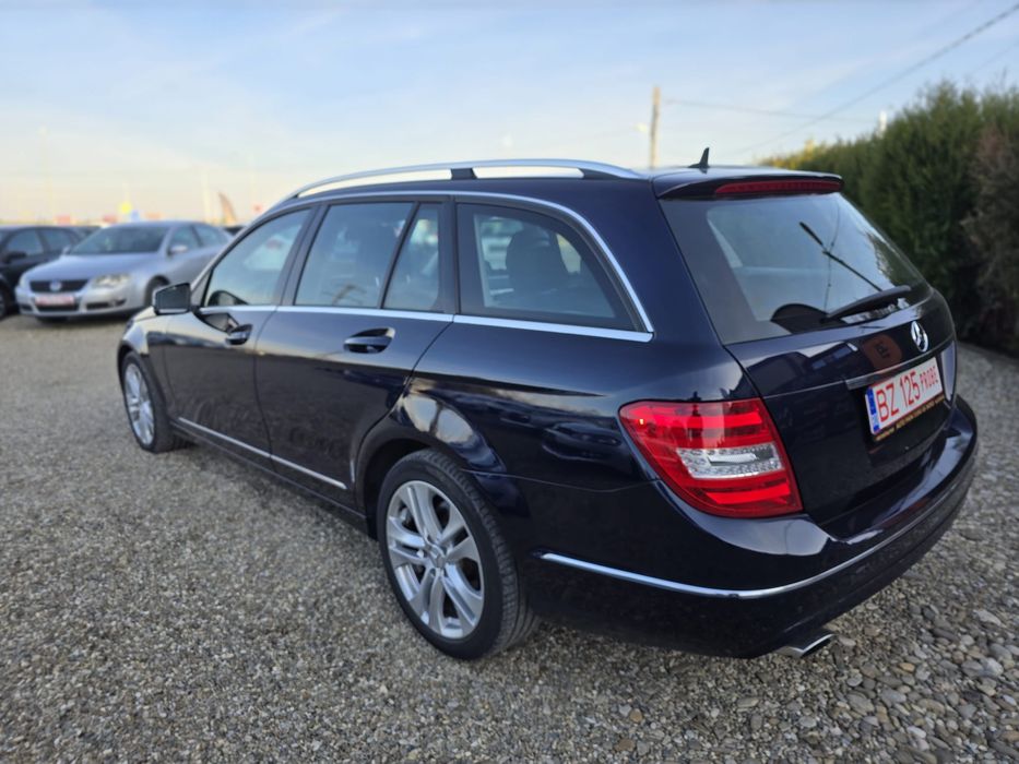 Vând Mercedes c class  2014