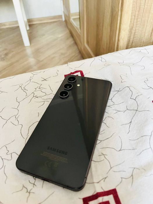 Samsung S 24 FE