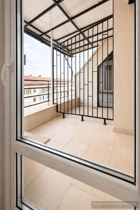 Тристаен апартамент под наем в Център