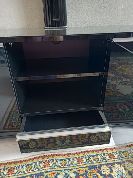 Продается подставка под ТВ