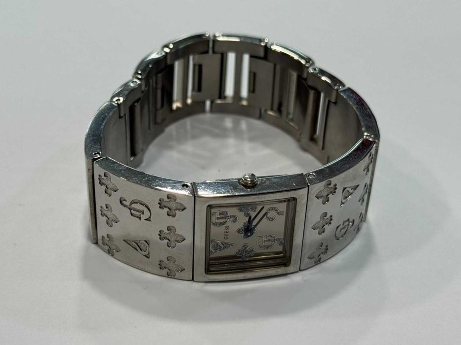 Дамски часовник Guess – модел W70003L1