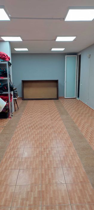 Дава се под наем Магазин в Добрич, Дружба 2 - 80 кв.м за 510 € - Снимка #1