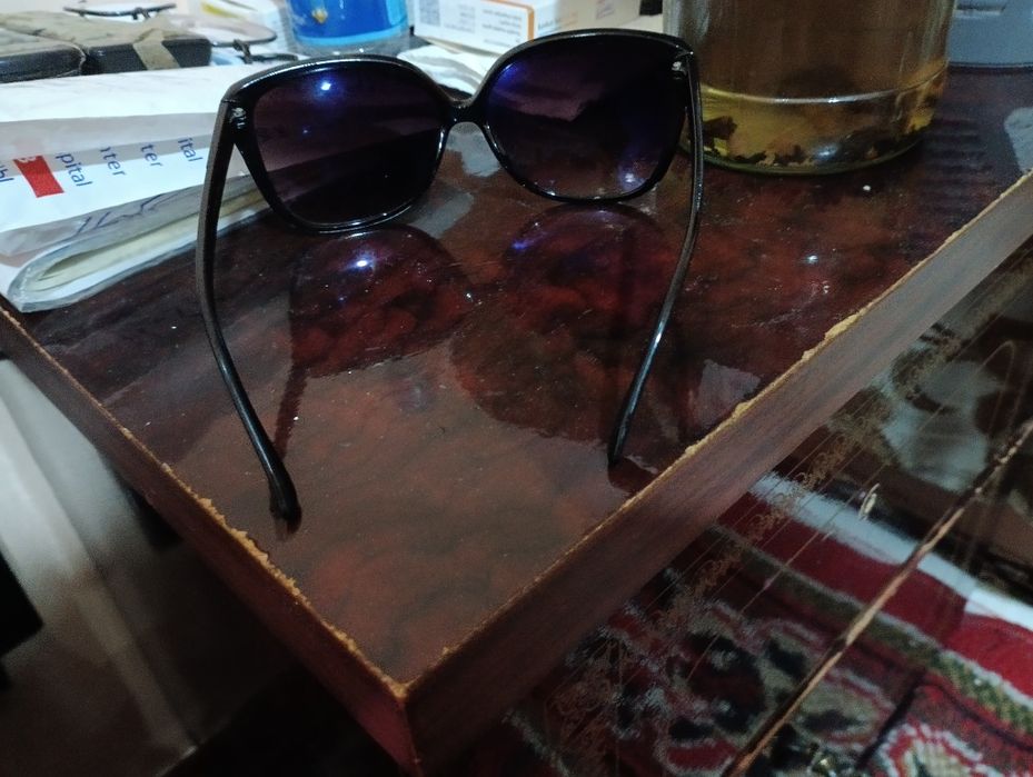 Женский очки почти янги оригинал