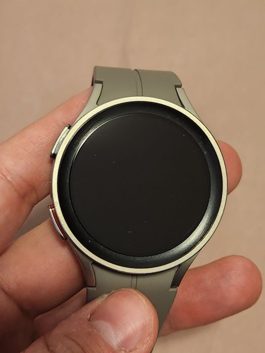 Galaxy watch 5 pro LTE titanium
