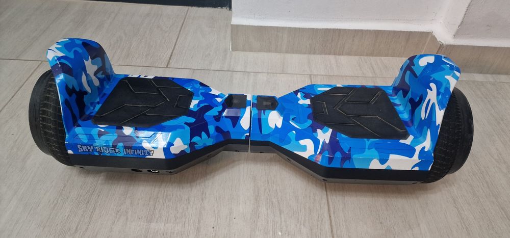 Vând hoverboard cu lumini