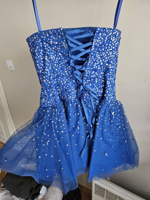 Бална синя рокля с пайети