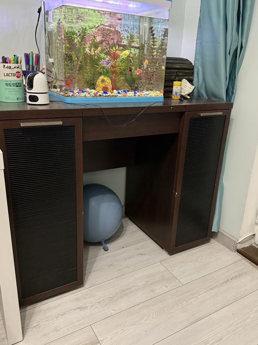 Продаю комод с зеркалом