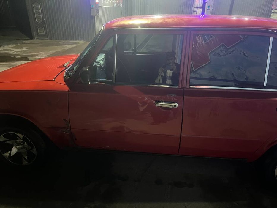 Mashina sotladi 19 milon