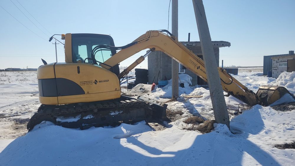 Экскаватор KAT   гусеничный 8 тонник