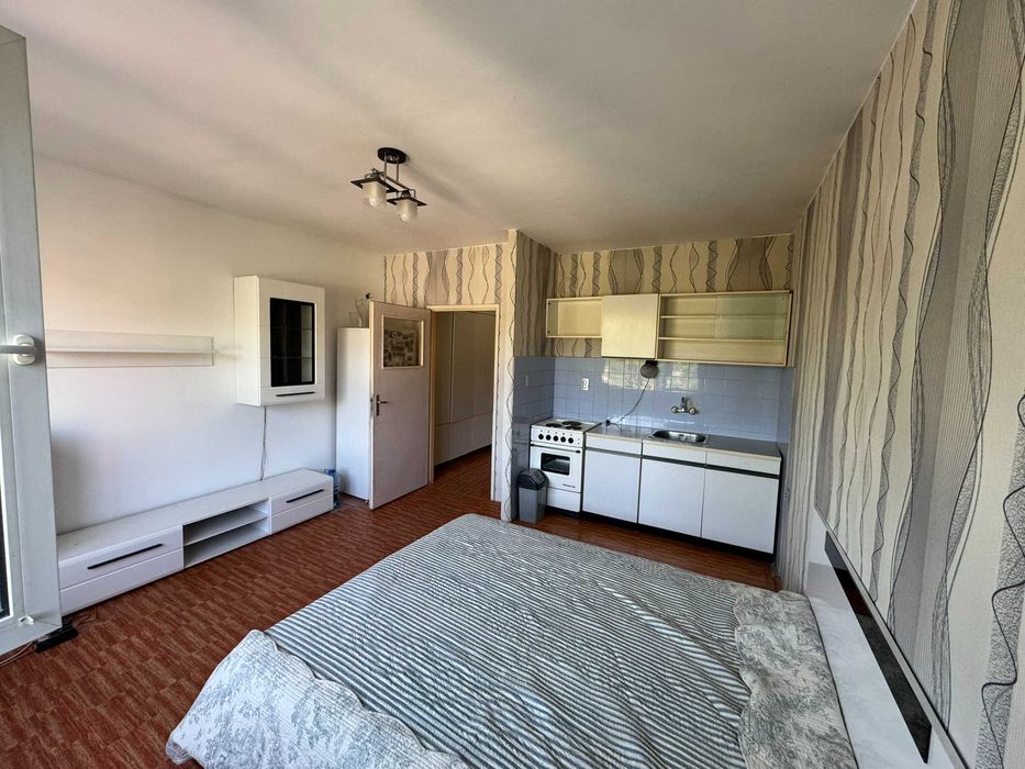 Продава се Едностаен апартамент в Габрово, Център - 28 кв.м за 893 €/кв.м - Снимка #1