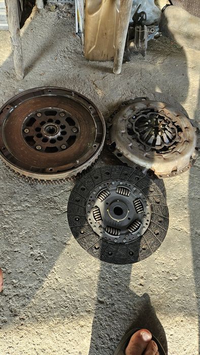 Демпферен съединителен комплект за Audi A6-4f 2.7 TDI-2006г.ръчни скор