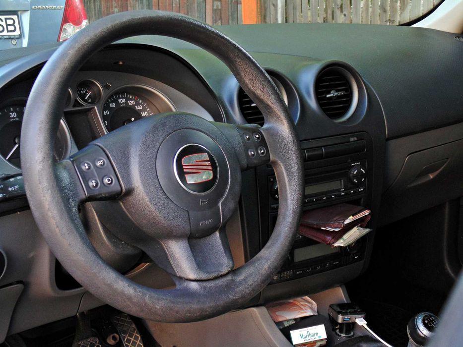 Imbracare/Tapitare nuca, manson schimbator, volan (piele naturala)