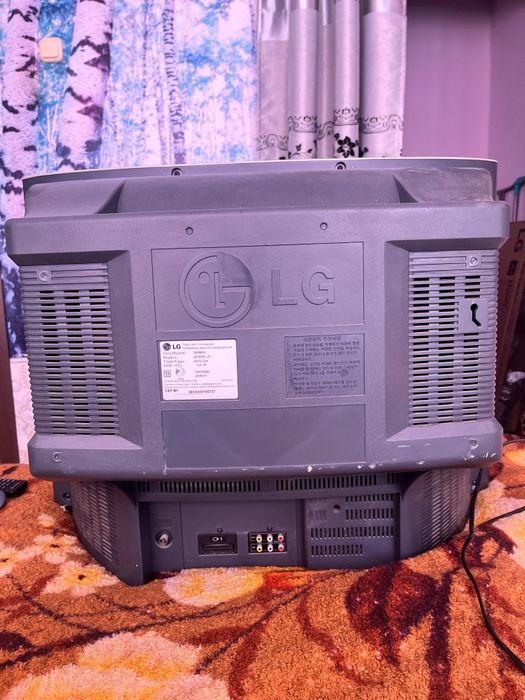 Продам телевизор LG