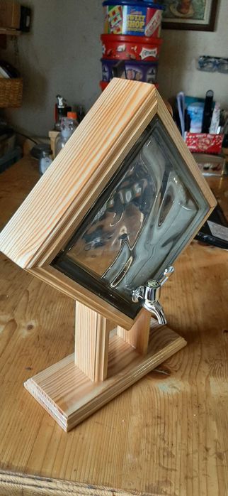 Диспенсър за алкохол