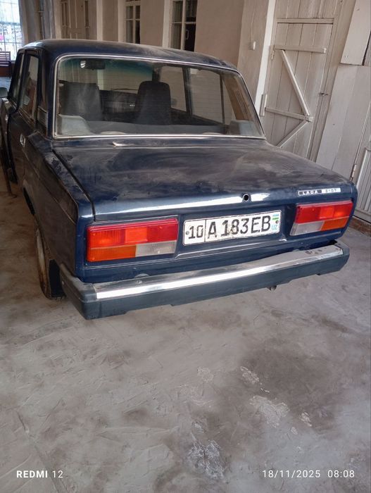 Срочна сотилади.1996йил.ваз2107.бензин газ куйилмаган.