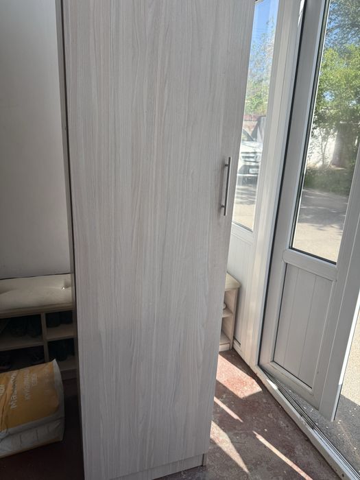 Прихожая состоит из 3 шкафов