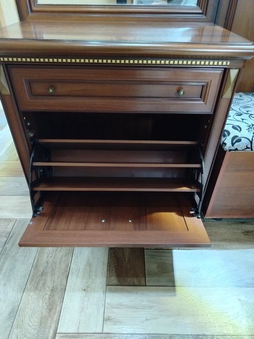 Продам прихожую Миас