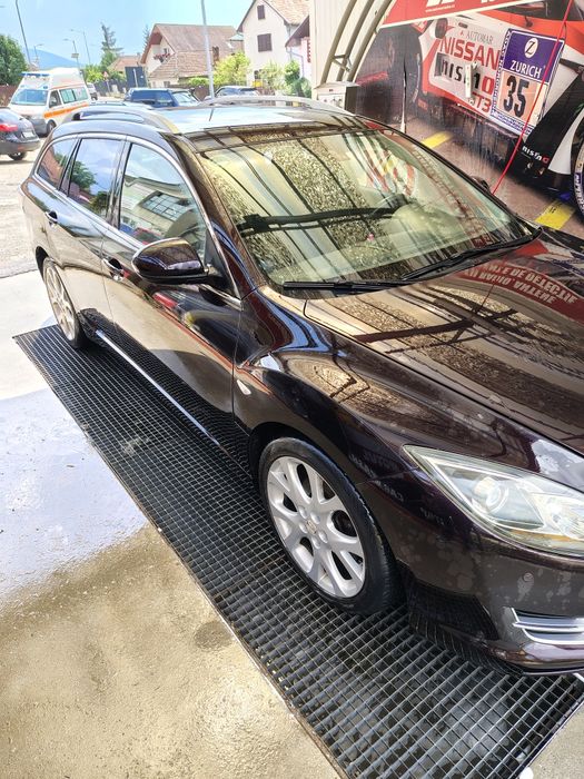Mazda 6 an 2008 motor2.0 diesel