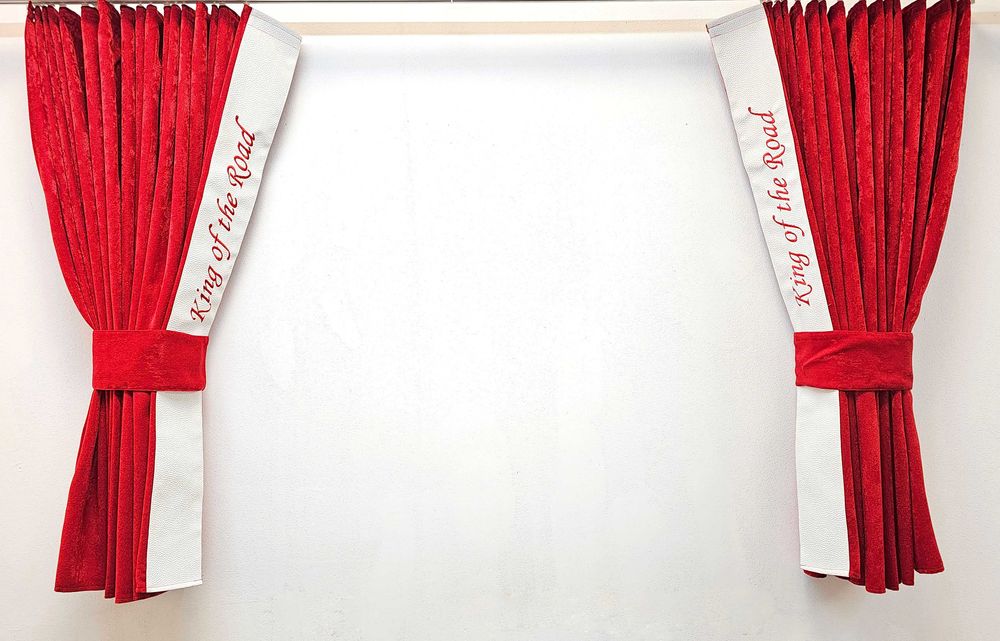 Пердета за камиони ЧЕРВЕНИ бродирани комплект + кукички холандско чело