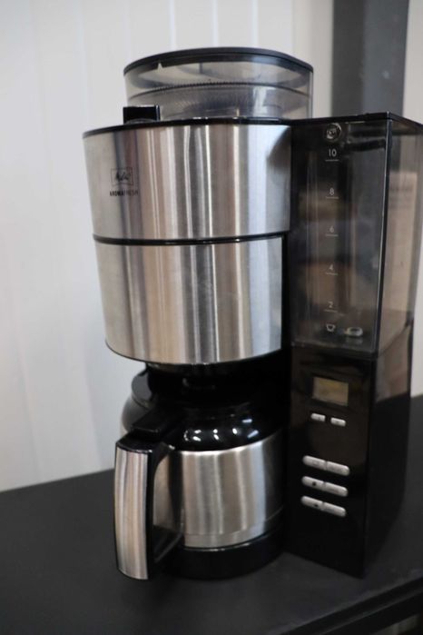 Шварц кафемашина Melitta Aromafresh 1021-01, вградена мелачка, 10 чаши