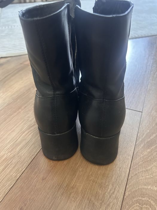 Продаю ботинки зимние