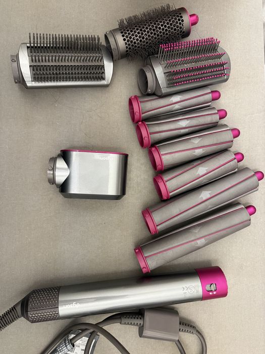 Dyson airwrap styler