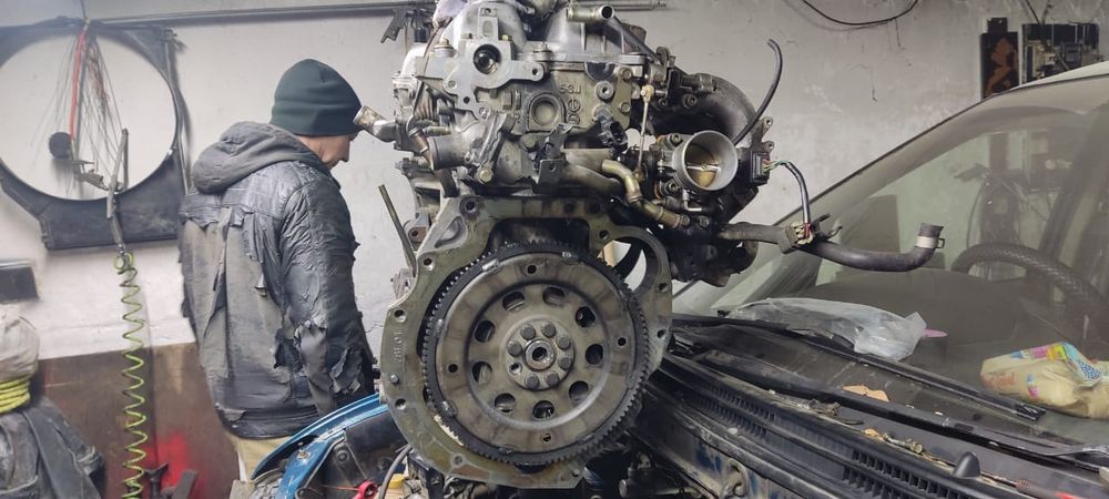 Продам двигатель SR20