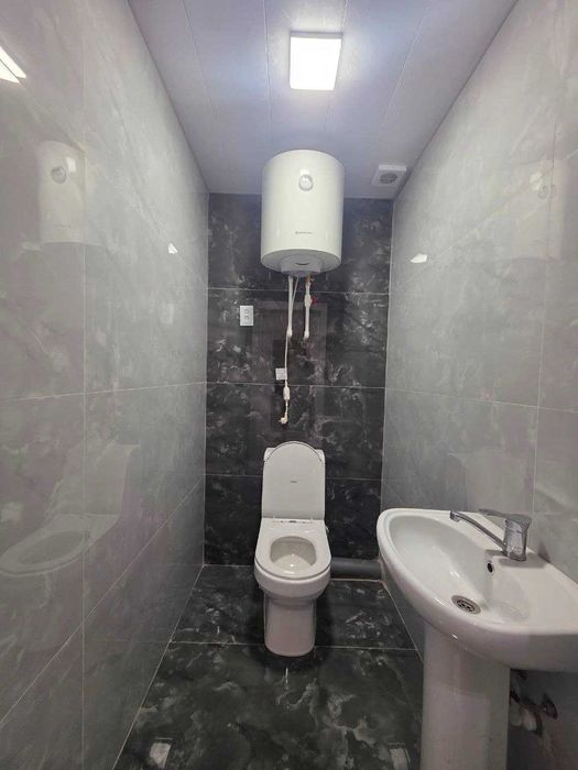 Продаётся 3х комн квартира на 2 этаже Ор-р Азимед