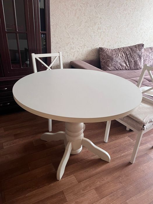 Стол круглый натуральное дерево